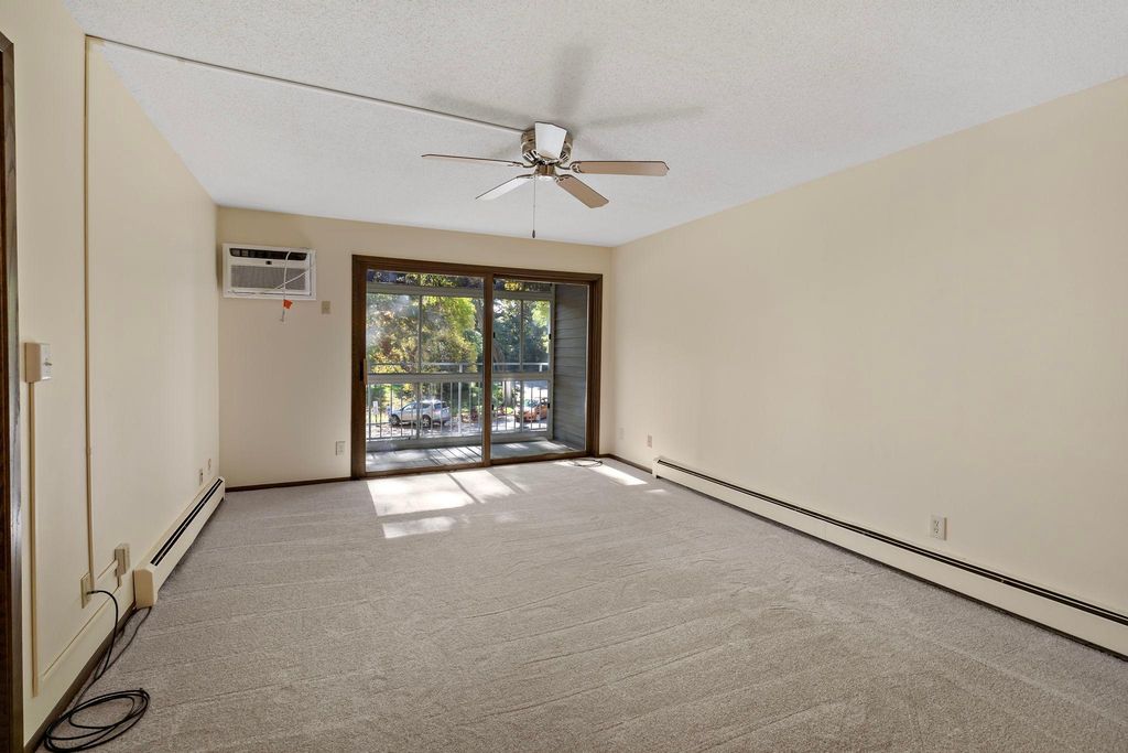 135 Viking Drive E 117, Little Canada, MN 55117 — photo 4