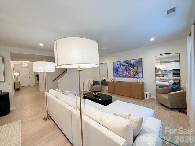 5212 Glenwalk Drive, Charlotte, NC 28269