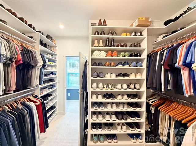 5212 Glenwalk Drive, Charlotte, NC 28269