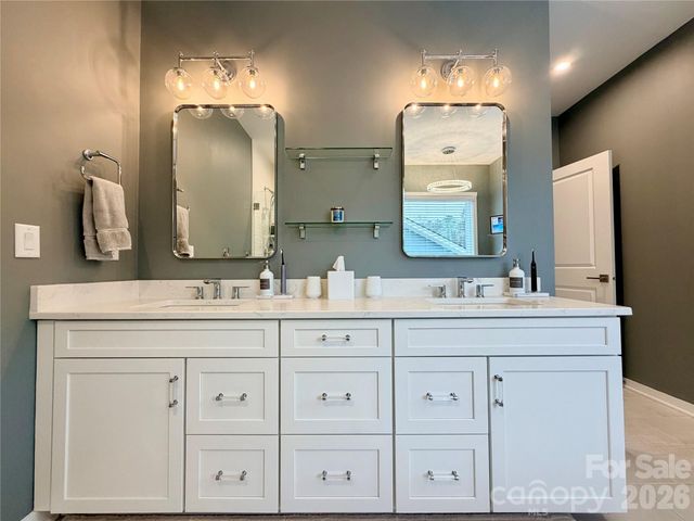 5212 Glenwalk Drive, Charlotte, NC 28269