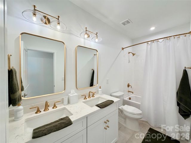 5212 Glenwalk Drive, Charlotte, NC 28269