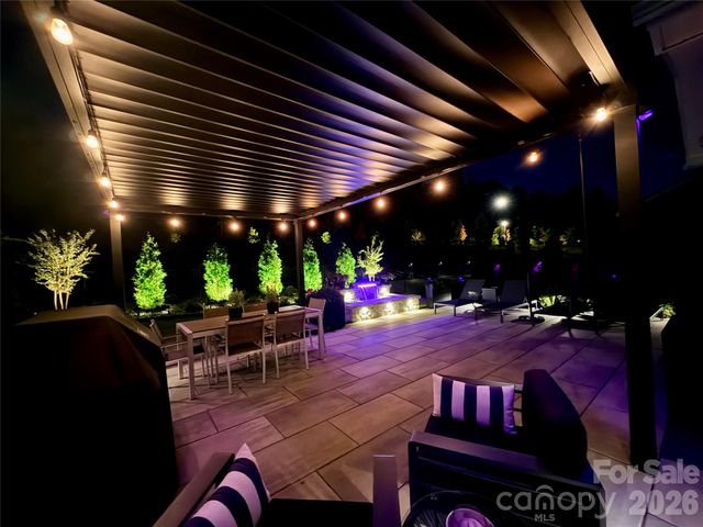 5212 Glenwalk Drive, Charlotte, NC 28269