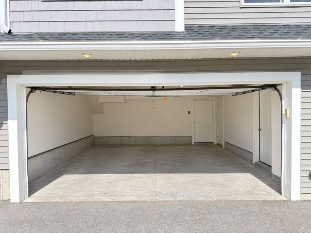 2 Burncoat Hts, Worcester, MA 01606