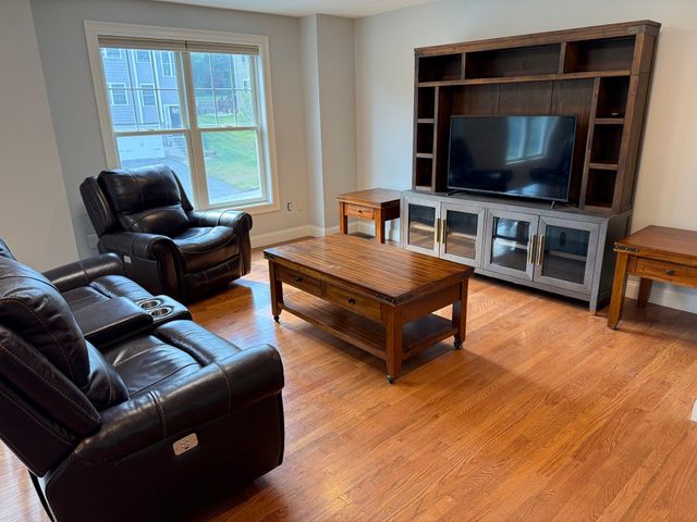 2 Burncoat Hts, Worcester, MA 01606