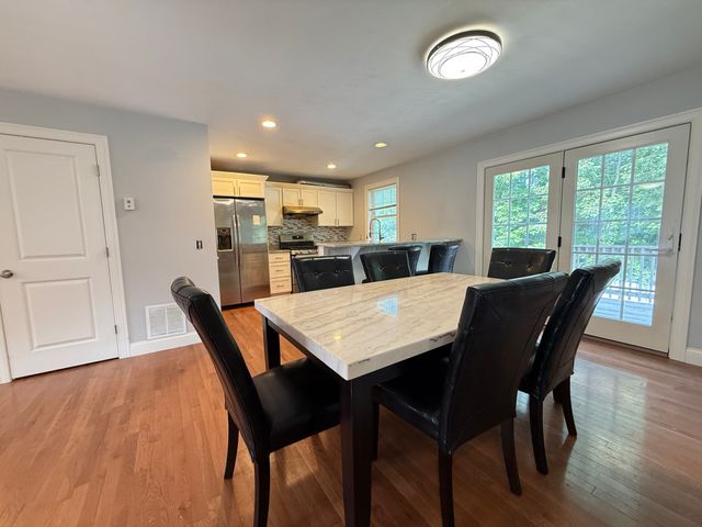 2 Burncoat Hts, Worcester, MA 01606