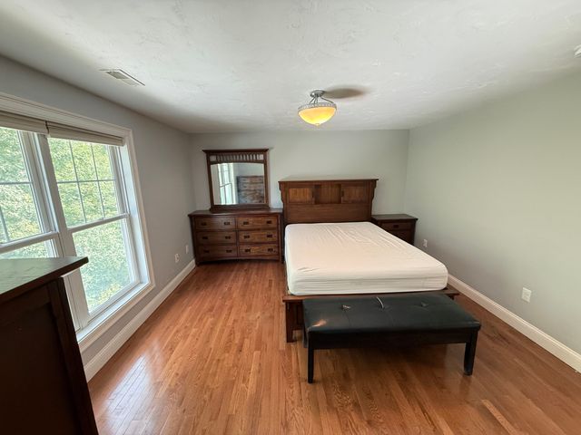 2 Burncoat Hts, Worcester, MA 01606