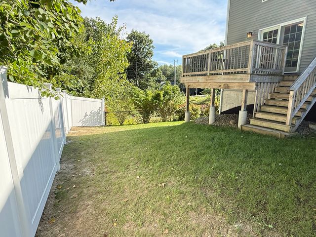 2 Burncoat Hts, Worcester, MA 01606