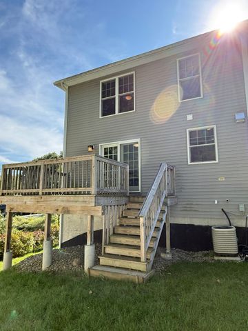 2 Burncoat Hts, Worcester, MA 01606