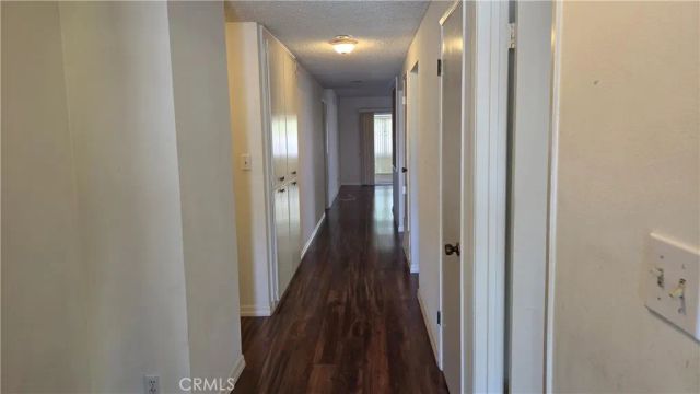 19340 Oak Crossing, Newhall, CA 91321