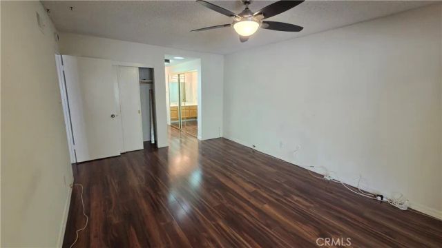 19340 Oak Crossing, Newhall, CA 91321