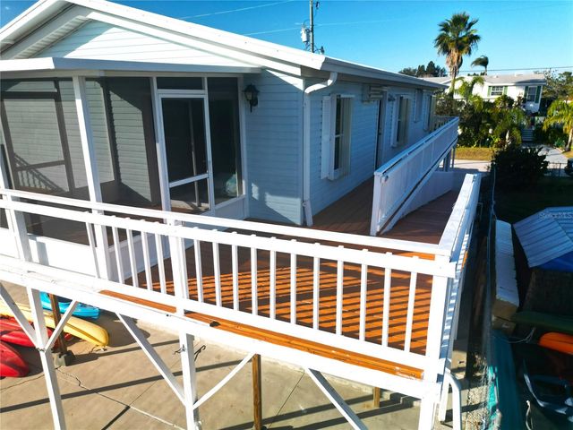 6814 GULL LANE, Hudson, FL 34667