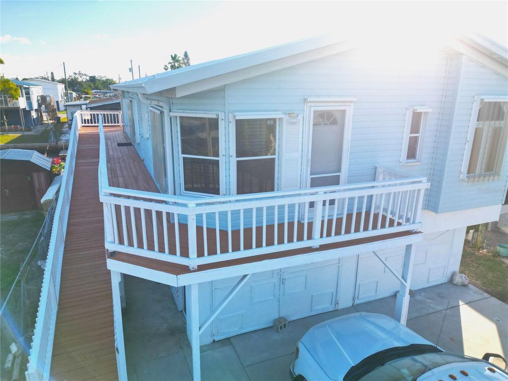 6814 GULL LANE, Hudson, FL 34667