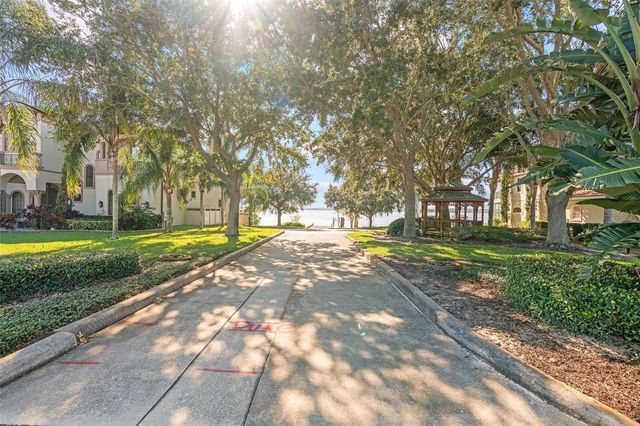 717 STRIHAL LOOP, Oakland, FL 34787