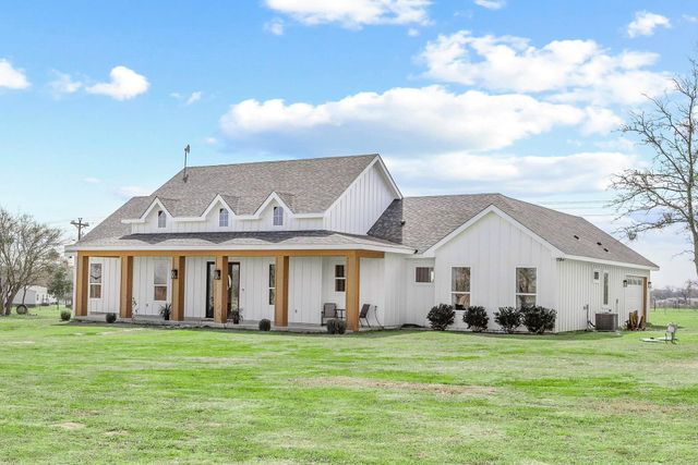 2230 Farm to Market 713, Lockhart, TX 78644