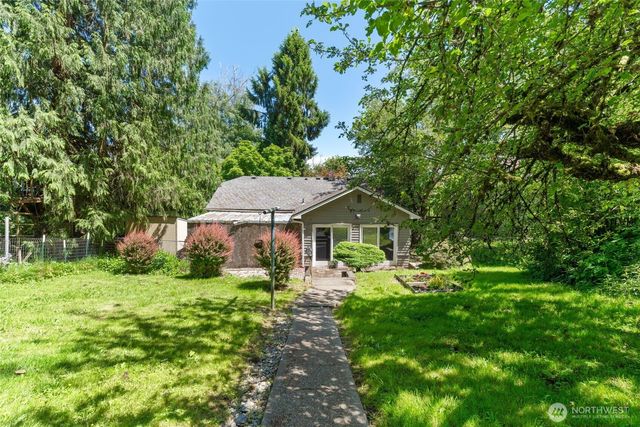 9059 Carkeek Drive S, Seattle, WA 98118