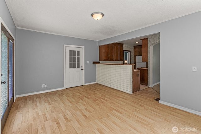 9059 Carkeek Drive S, Seattle, WA 98118