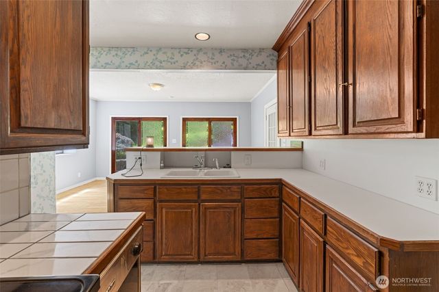 9059 Carkeek Drive S, Seattle, WA 98118