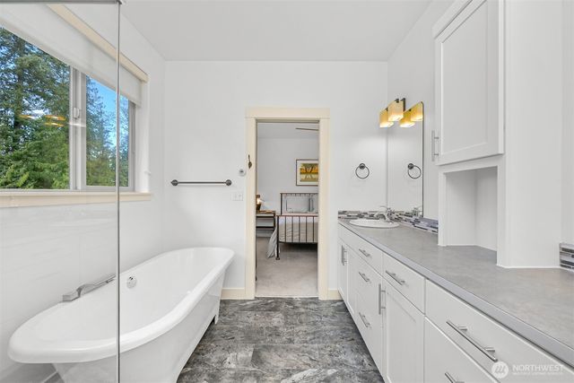 1167 Creekwood Lane, Bellingham, WA 98229