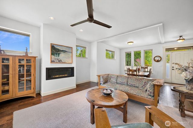 1167 Creekwood Lane, Bellingham, WA 98229