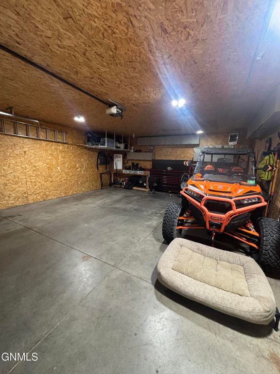 4019 Chandler Lane, Bismarck, ND 58503 photo 3