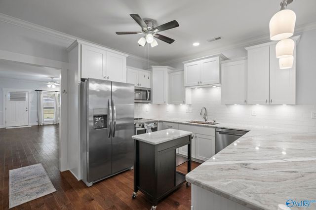 493 Wade Road SE, Owens Cross Roads, AL 35763