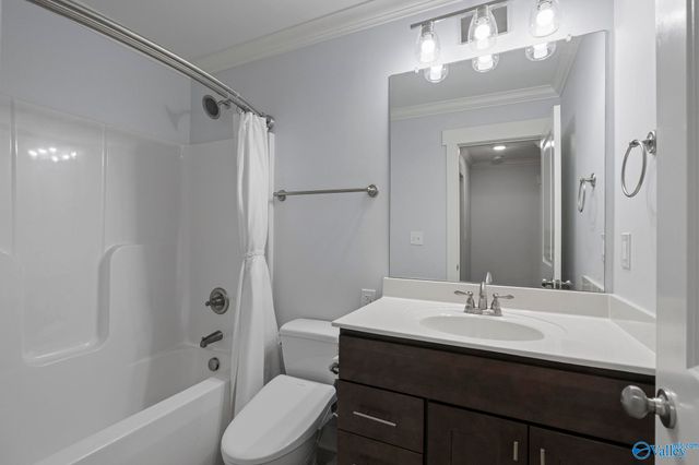 493 Wade Road SE, Owens Cross Roads, AL 35763