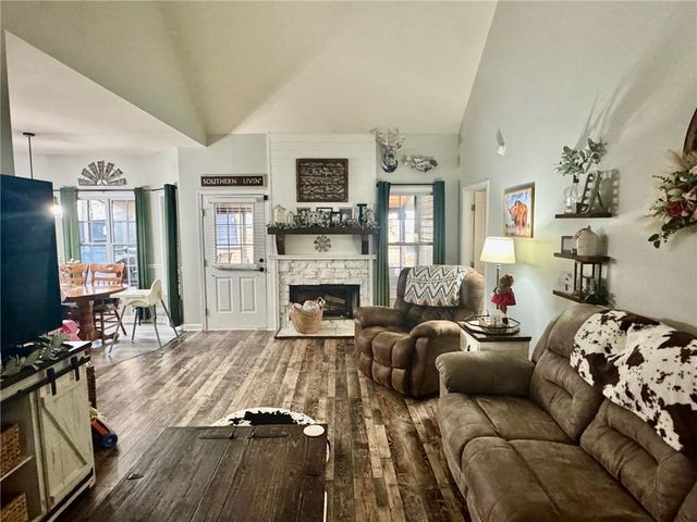 185 Talon SE Drive, Rydal, GA 30171