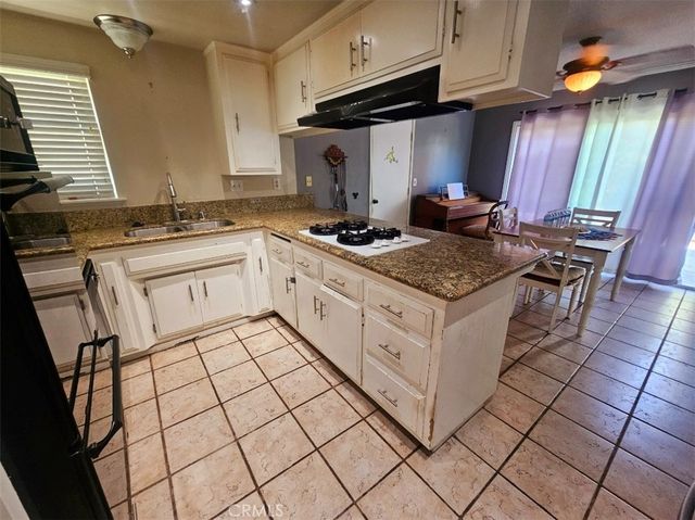 5975 Newcomb, San Bernardino, CA 92404