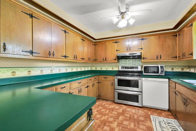 1450 County Road C, Grafton, WI 53024