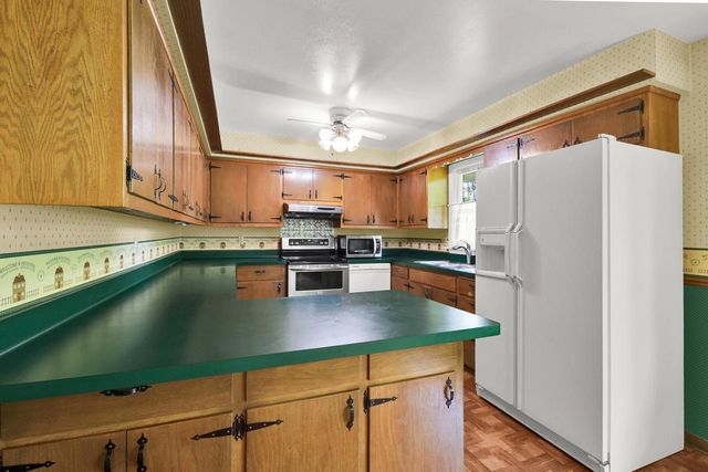 1450 County Road C, Grafton, WI 53024