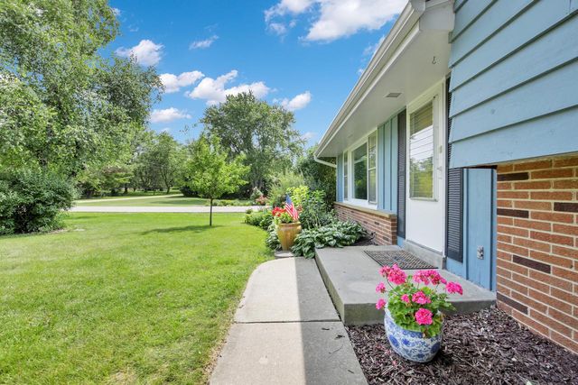 1450 County Road C, Grafton, WI 53024