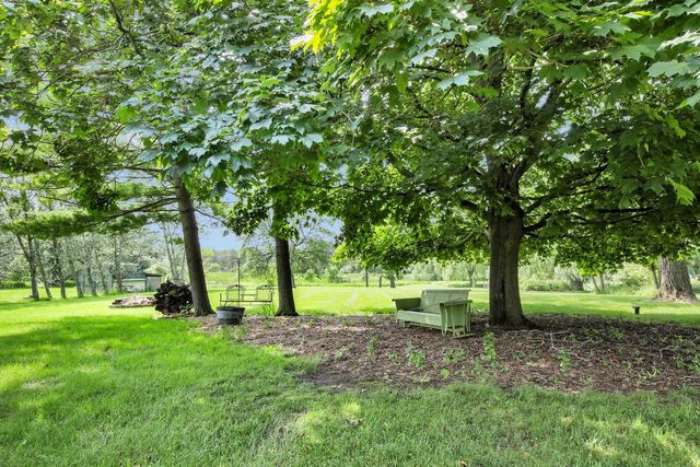 1450 County Road C, Grafton, WI 53024