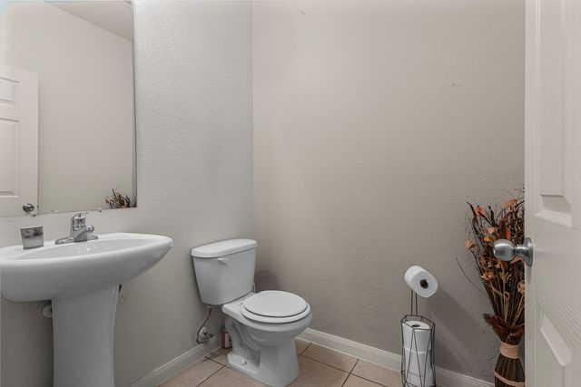 640 Brookbank Drive, Crowley, TX 76036