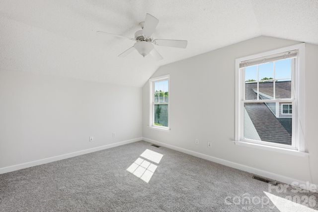 915 Barracuda Avenue, Statesville, NC 28677