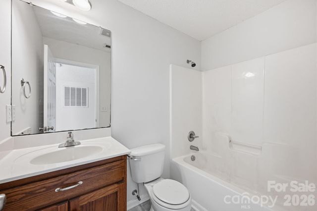 915 Barracuda Avenue, Statesville, NC 28677
