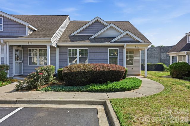 915 Barracuda Avenue, Statesville, NC 28677
