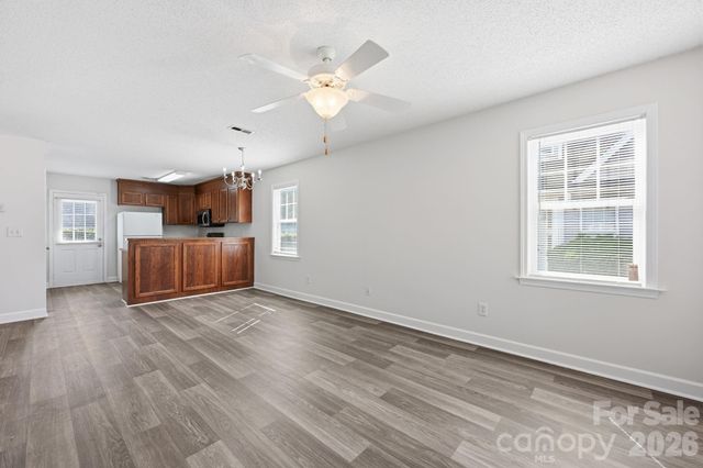 915 Barracuda Avenue, Statesville, NC 28677