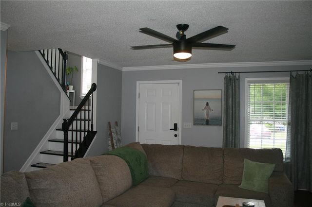 3700 Heather View Lane, Winston-salem, NC 27127