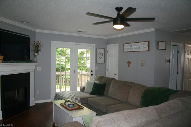 3700 Heather View Lane, Winston-salem, NC 27127