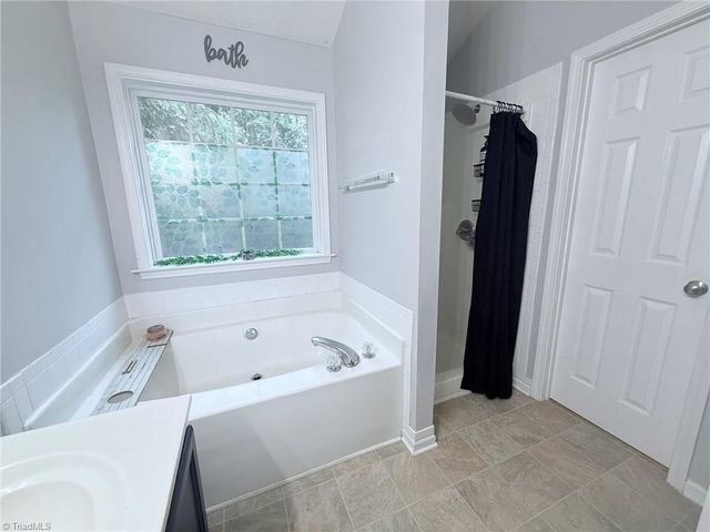 3700 Heather View Lane, Winston-salem, NC 27127