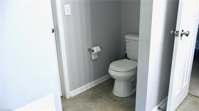 3700 Heather View Lane, Winston-salem, NC 27127