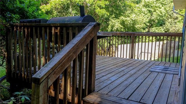 3700 Heather View Lane, Winston-salem, NC 27127