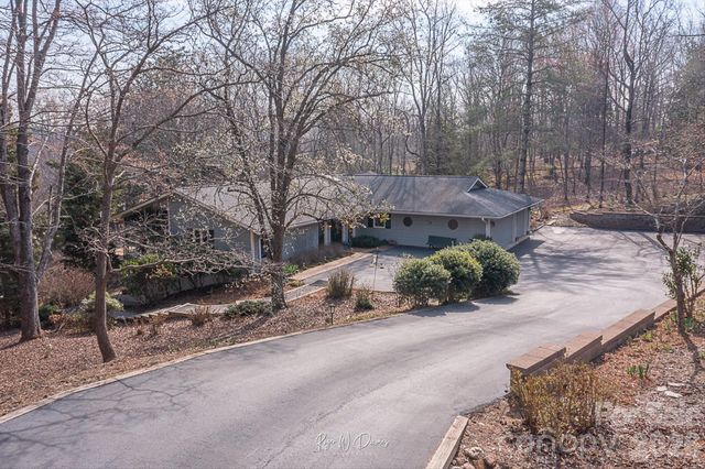 133 Towhee Lane, Tryon, NC 28782