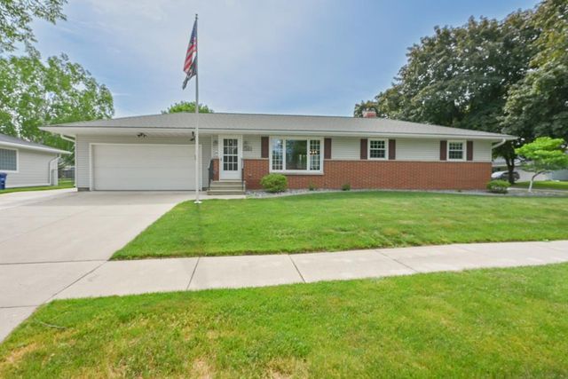 318 WESTPLAIN DRIVE, Green Bay, WI 54303