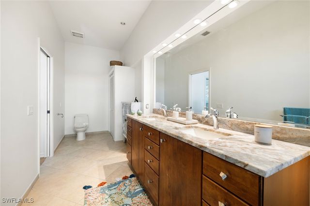 2153 Paget CIR, Naples, FL 34112