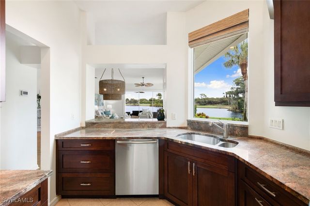 2153 Paget CIR, Naples, FL 34112