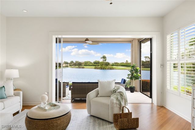 2153 Paget CIR, Naples, FL 34112