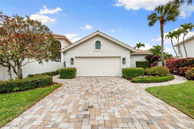 2153 Paget CIR, Naples, FL 34112