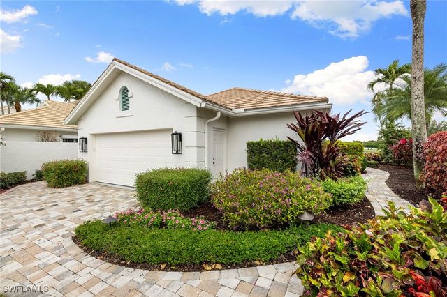 2153 Paget CIR, Naples, FL 34112