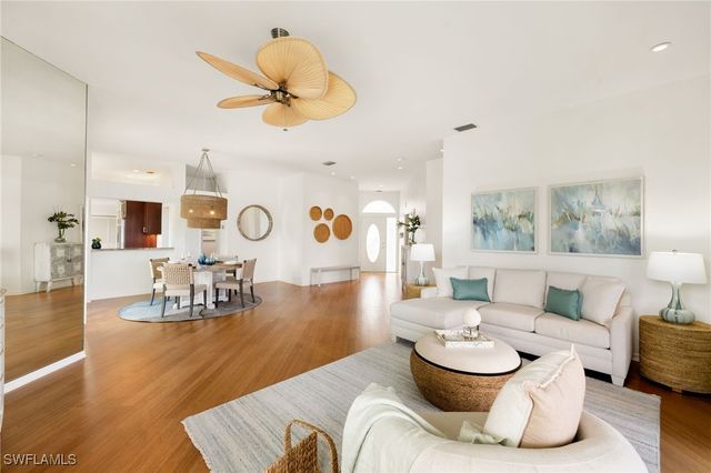 2153 Paget CIR, Naples, FL 34112